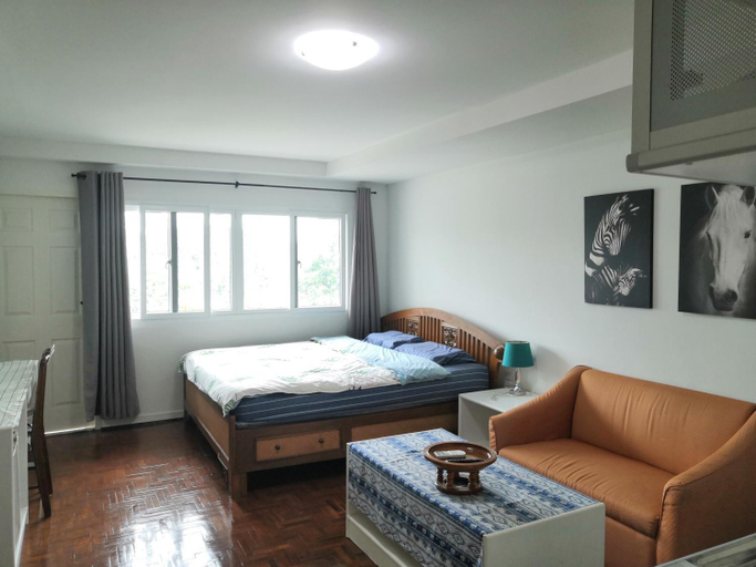 Others 2, 7 pool condo opposite the train station near old city and Nimman, Muang Chiang Mai