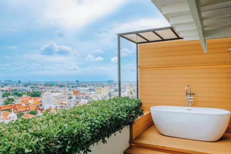 Bathroom 9