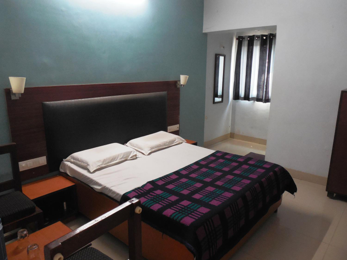 Others 3, Hotel Silver Springs, Ahmadabad