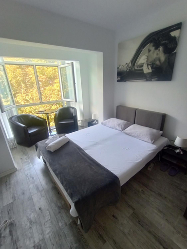 Others 2, Hostel Florentin Camere Bai Comune acces bucatarie Cheap private rooms shared bathrooms kittchen lau, Constanta