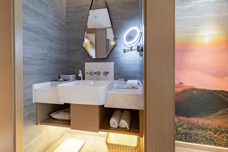 Bathroom 7