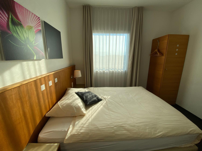 Bedroom 3, Businesshotel LUX, Hochdorf