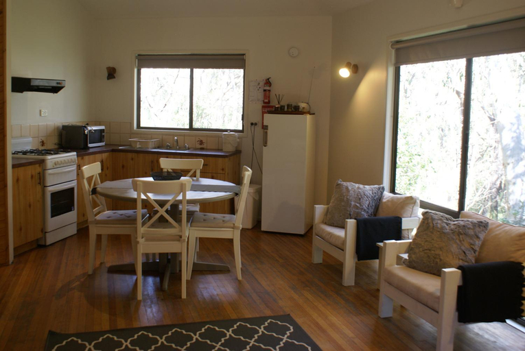 Others 5, Twin Falls Bush Cottages, Wingecarribee
