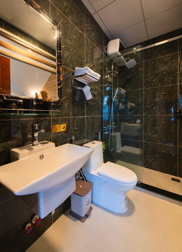 Bathroom 3, Thanh Thuy Hotel, Đà Lạt