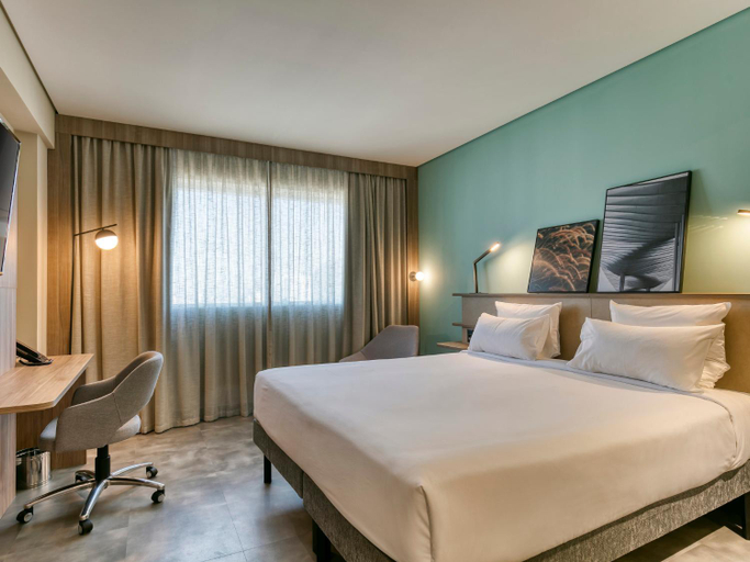 Bedroom 24