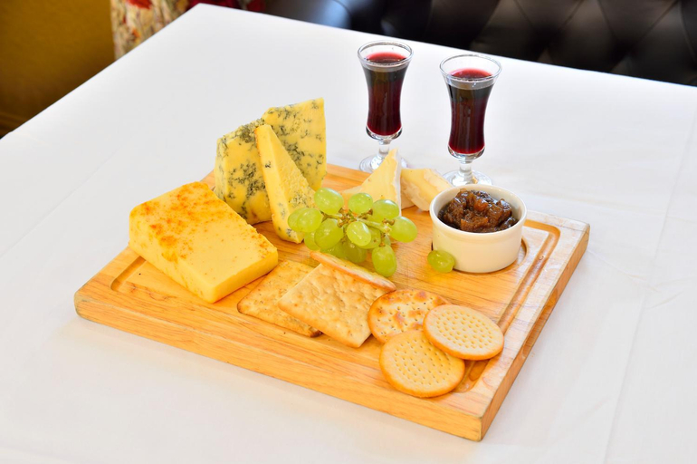 Food & Drinks 5, The George Hotel, Somerset