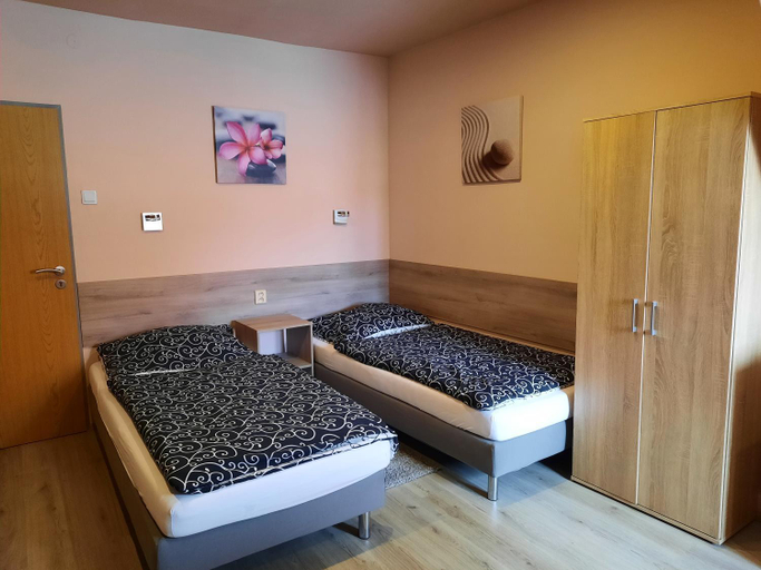 Others 5, Penzion Avena, Tachov