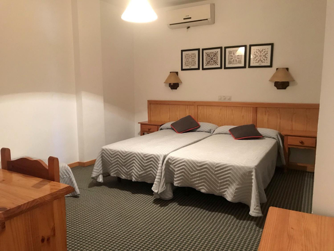 Others 5, HOSTAL LA POSADA, Segovia
