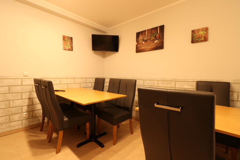 Dining Room 5
