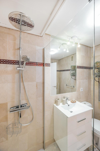 Bathroom 2, Costalita one bedroom apartment, Málaga
