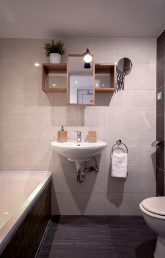 Bathroom 4, BpR City Center Design Apartments, Budapesti