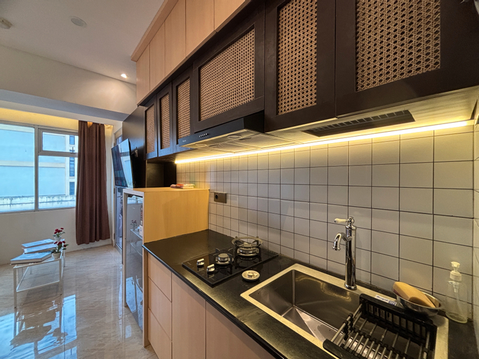 Dining Room 8