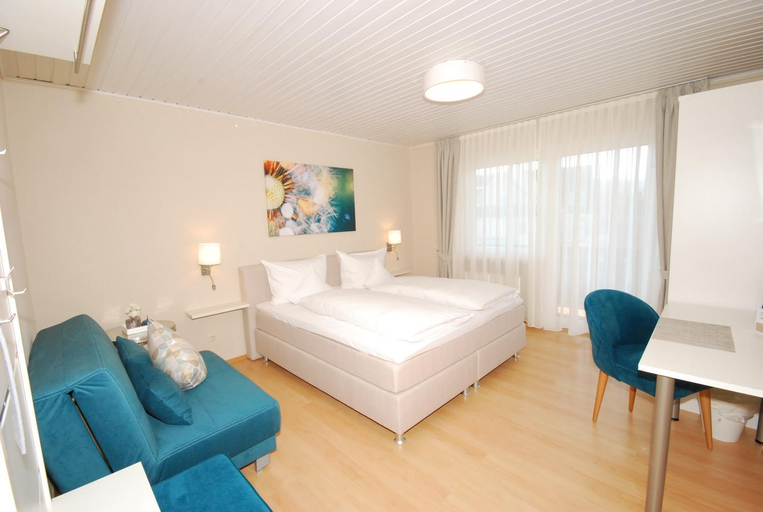 Bedroom 2, Hotel Colosseum, Rhein-Hunsrück-Kreis