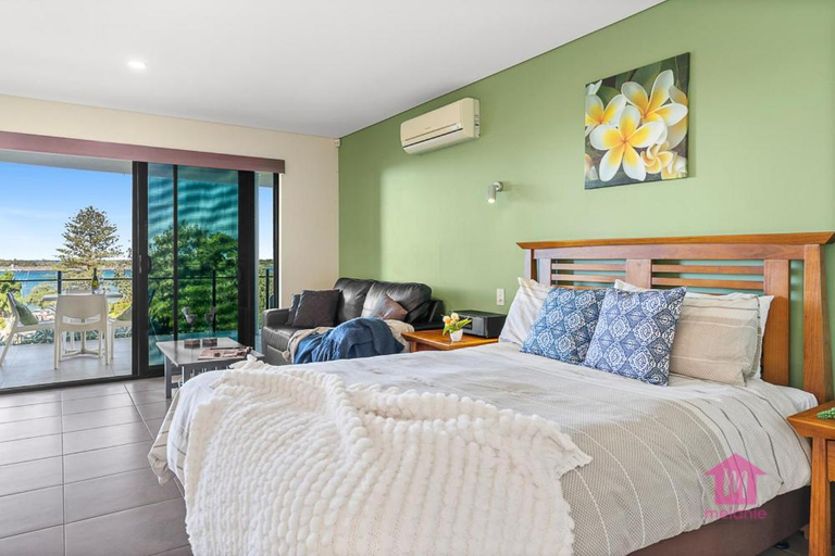 Bedroom 2, Seamist-Seascape, Ballina