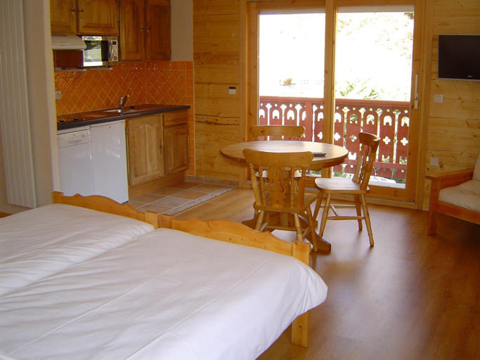 Bedroom 2, Hotel Les Chalets, Savoie