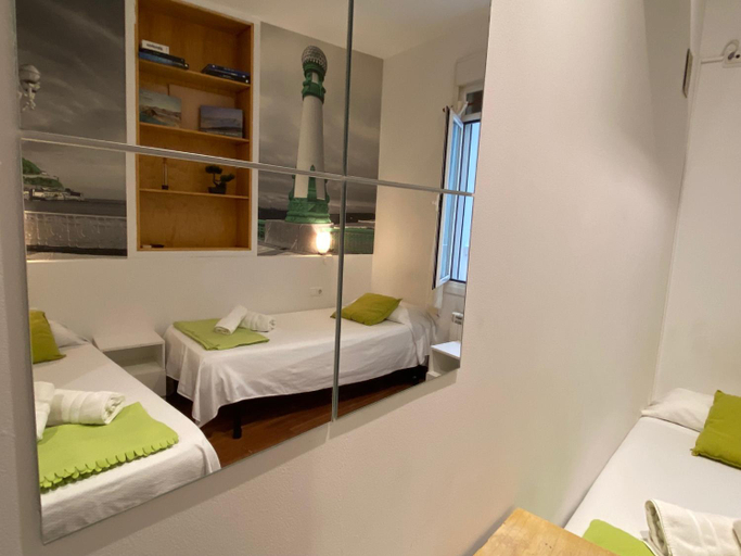 Bedroom 2, Pension Koxka Bi, Guipúzcoa