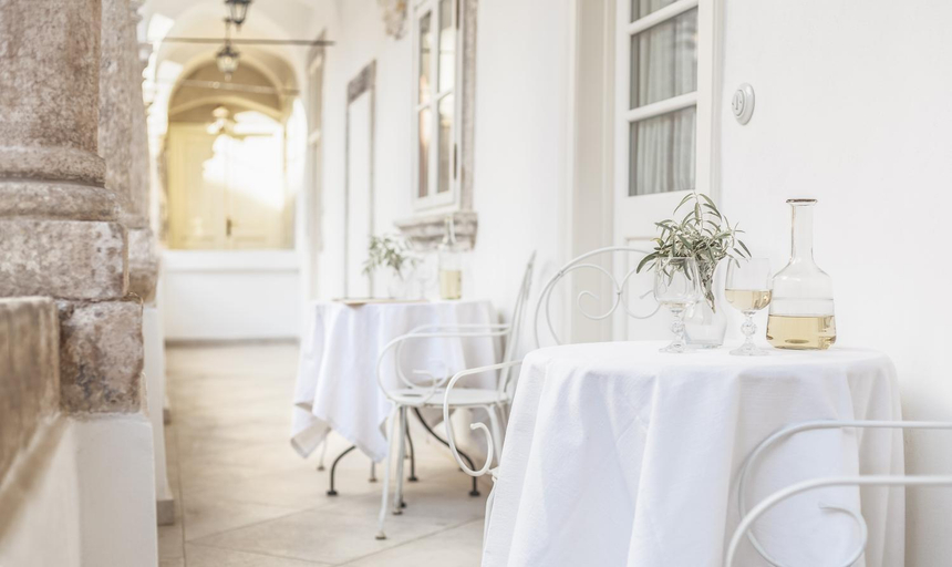 Food & Drinks 4, Apartments 1620yr Trnava, Trnava