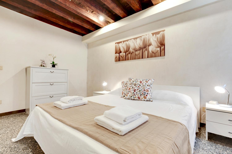Bedroom 2, GUGGENHEIM COLLECTION VENICE APARTMENT, Venezia