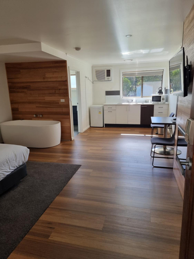 Bedroom 2, The Rocks Apartments, N. Grampians - Stawell