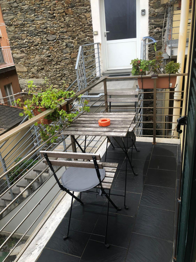 Others 5, Rio Rest, La Spezia