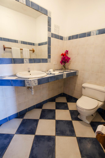 Bathroom 3, Mancora Beach Hotel, Talara