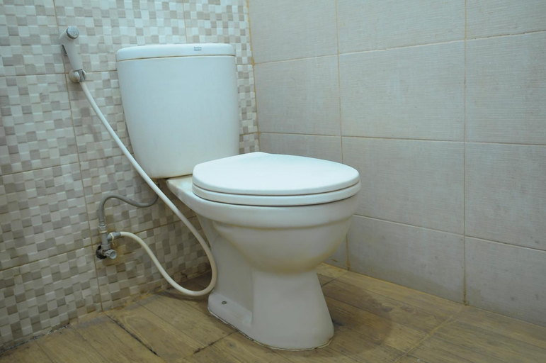 Bathroom 14