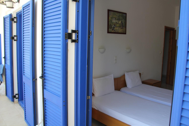 Others 4, Hotel Stavris, Crete