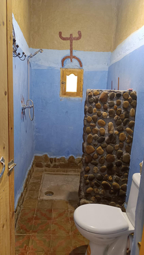 Bathroom, kasbah luna del sur, Errachidia