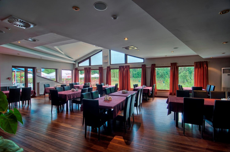 Food & Drinks 4, Zajazd u Beaty i Violetty, Legnica