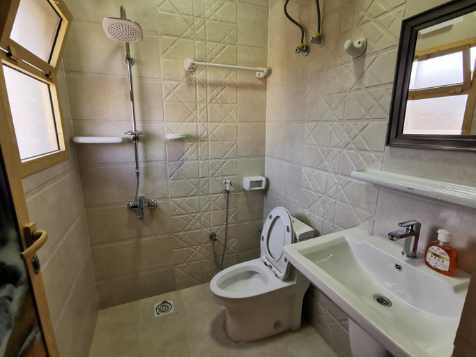 Bathroom 3, Al Hamra Guest House, Al Hamra
