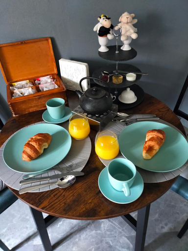 Food & Drinks 4, Chambre d'hotes Se Sentir Libre Noisette, Creuse