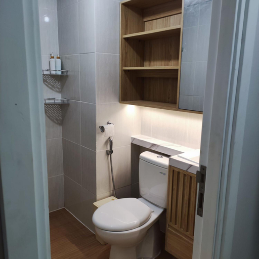 Bathroom, Apartemen Strategis Yogyakarta, Sleman