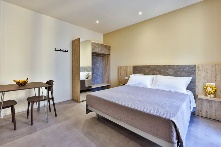 Bedroom 4, Apho Apartment-Hotel, Rimini
