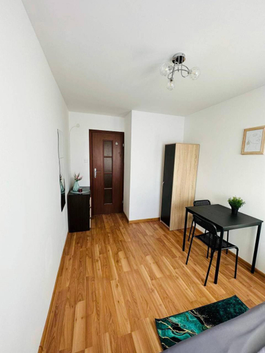 4, City View Rooms, Warsaw