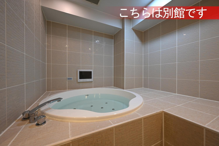 Bathroom 6