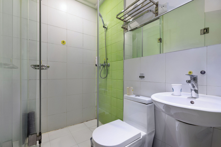 Bathroom, yibailiangpinjiudianjinjingaoludian, Shanghai