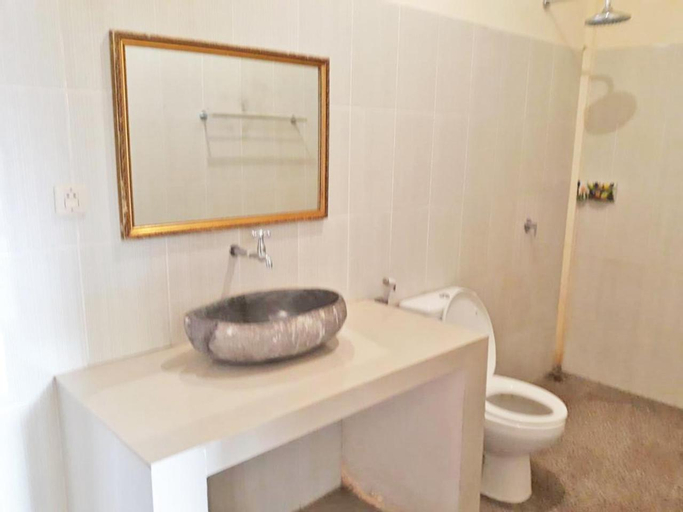 Bathroom 5