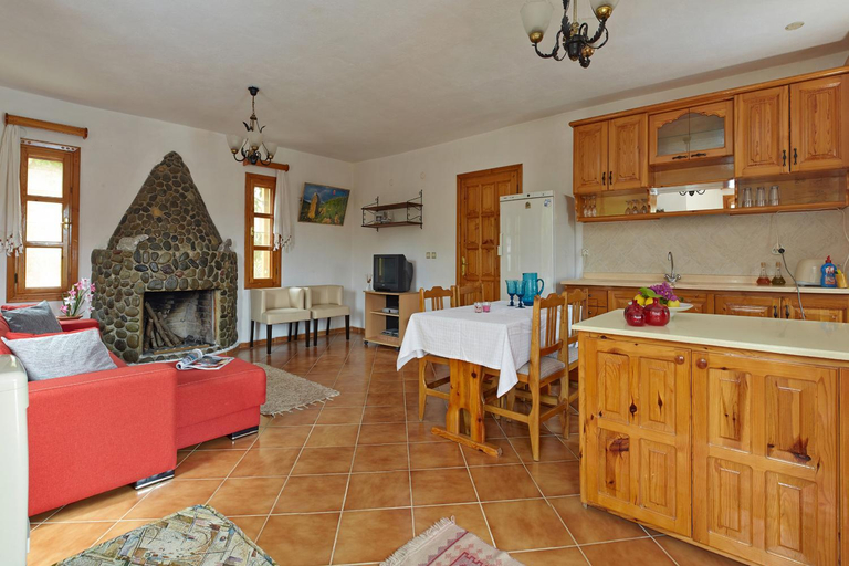 Others 4, Villa Vali, Ula