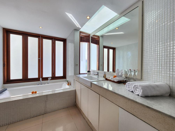 Bathroom 4, Villa Abigail Seminyak by Nagisa Bali, Badung