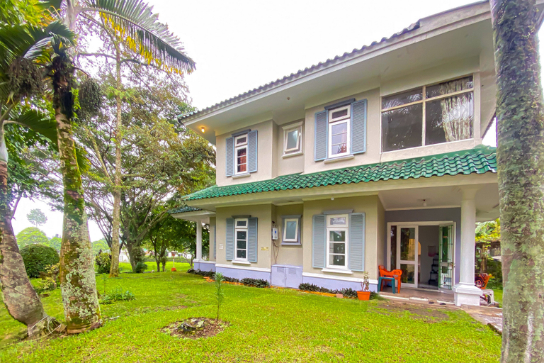Exterior & Views 5, RedDoorz near Taman Bunga Nusantara 2, Cianjur