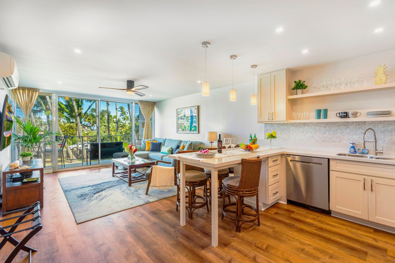 Others 5, Kuau Plaza Paia Condo with Parking, Maui