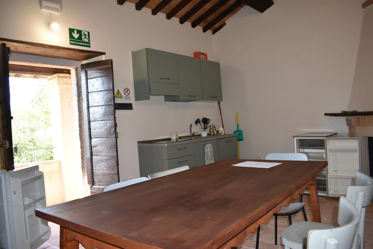 Others 5, Agriturismo Il Loppo, your Home in the Woods, Perugia