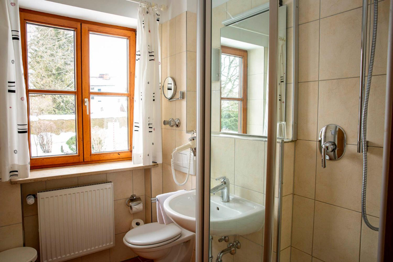 Bathroom 3, Hotel Gut Schwaige, München