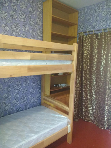 4, YourHostel Khar'kovskii, Darnyts'kyi