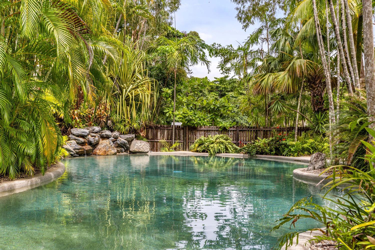 Sport & Beauty 2, Tropic Retreat, Douglas