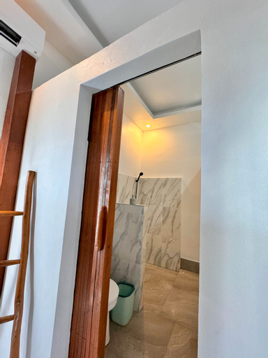 Bathroom 5