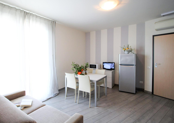 Dining Room 12