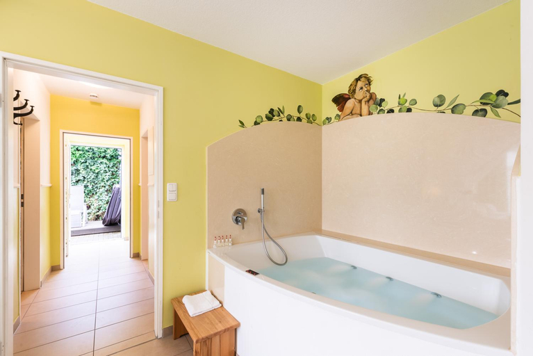 Bathroom 4