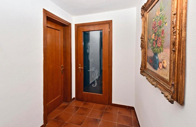 Others 3, Borgo 98 Guest House Matrimoniale con bagno privato, Livorno