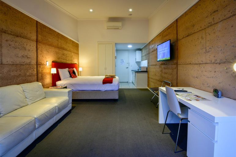 Bedroom 2, Crossroads Ecomotel, Port Augusta